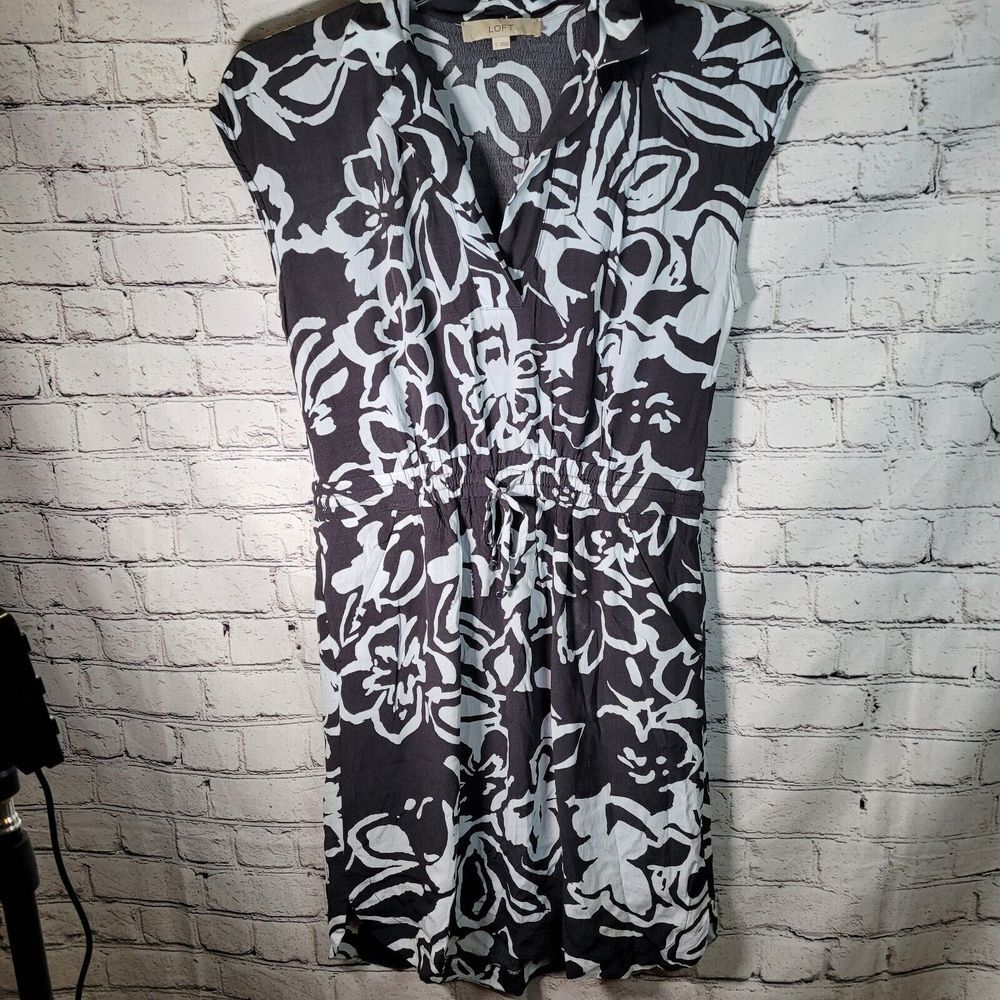 LOFT Floral Shirt Dress Womens Small Gray White Excellent Elastic Waist Pockets